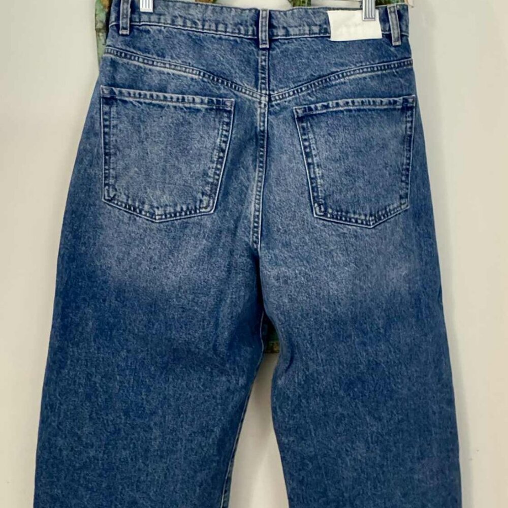 DL1961 Wide-Leg Jeans in Classic Blue Denim (Size 31 / 12–14) - Picture 4 of 10